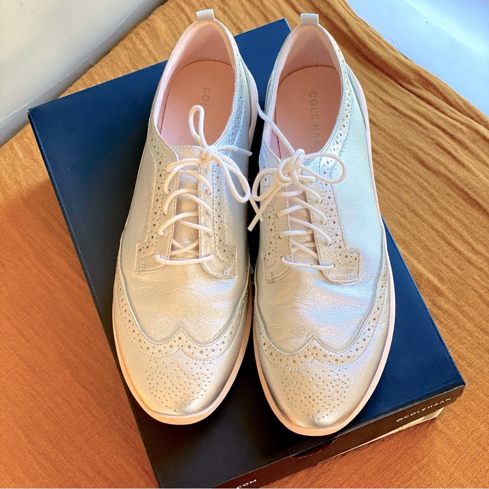 Cole Haan Merrit Metallic Silver Wingtip Oxford Sneakers Size 10.5 Women's